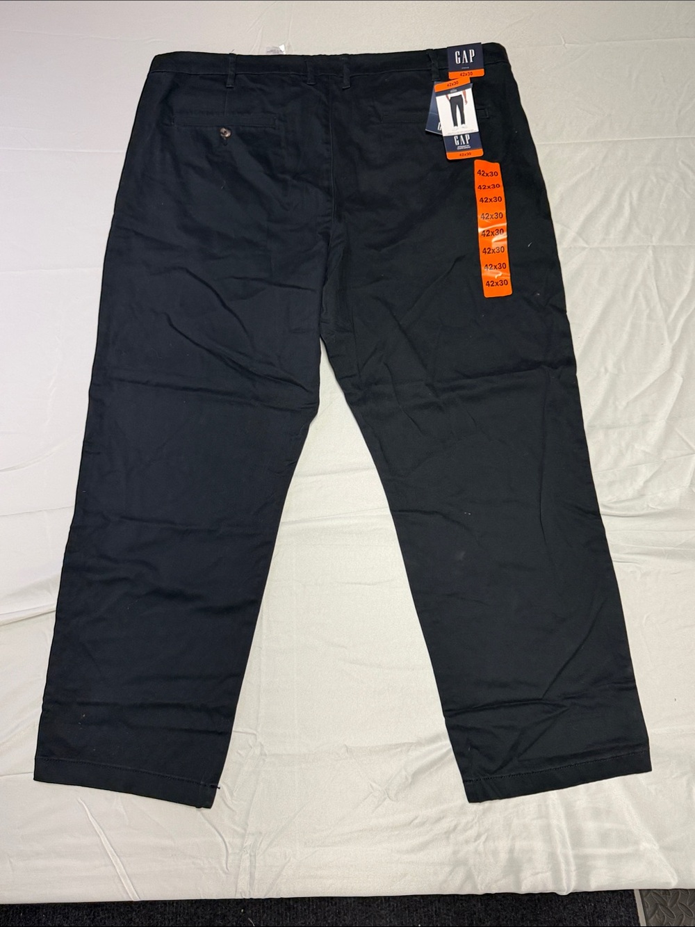 Gap men's straight-fit casual trousers - 42”x30”